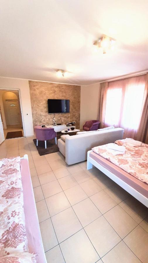 Apartman Marija 2 Srbobran エクステリア 写真